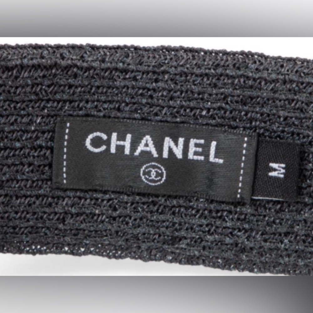 CHANEL BLACK RAFFIA 2018 CAMELLIA VISOR Like New - Picture 8 of 9
